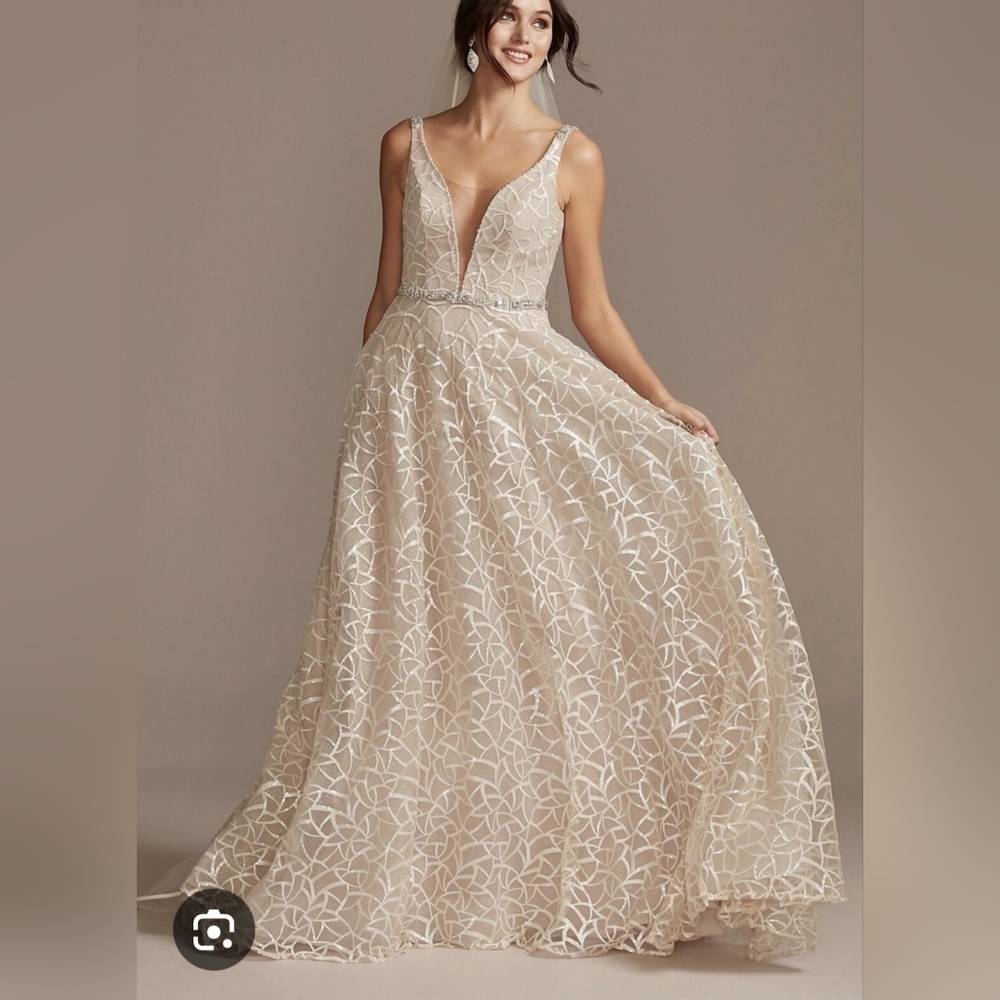 GALINA SIGNATURE Geometric Sequin New w/tags Wedding Dress Cashmere Size 6